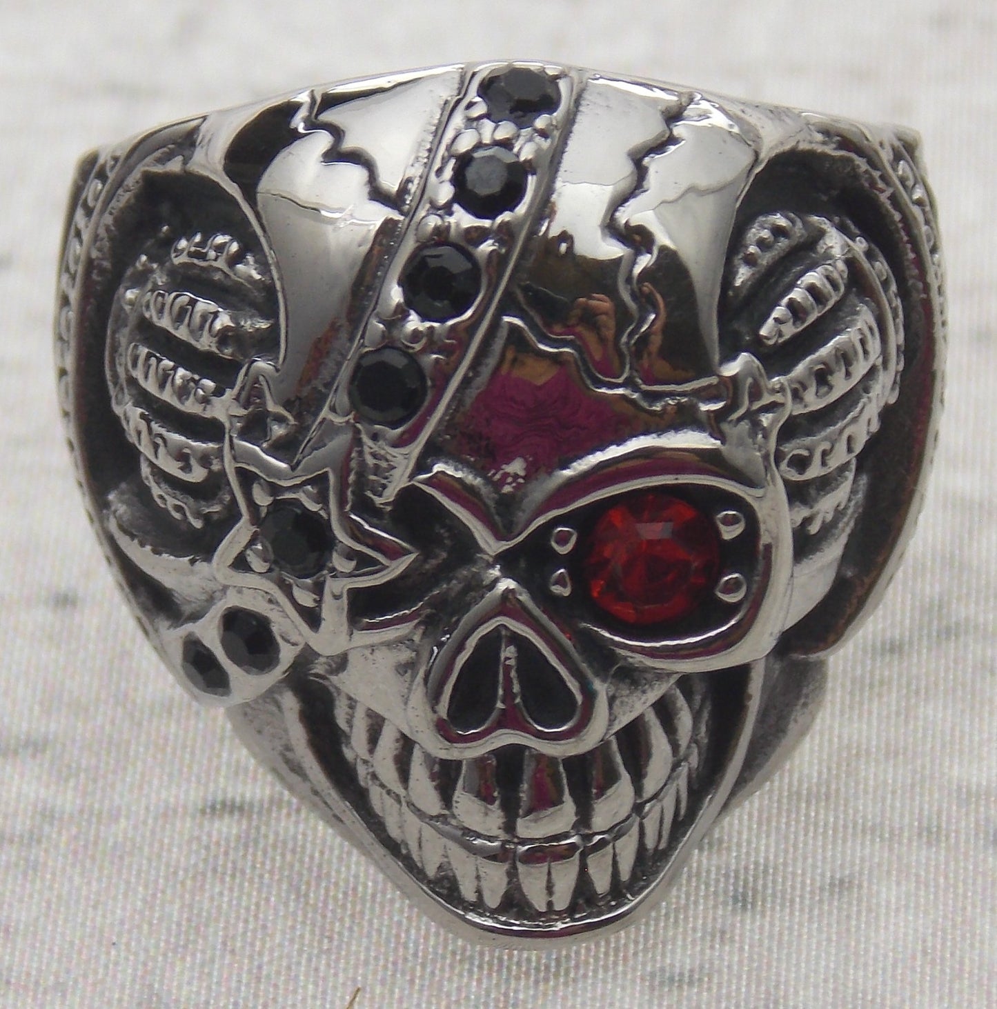Skull Ring Stainless Steel Punk Biker Red Eye Gothic Halloween Teeth Xmas Gift