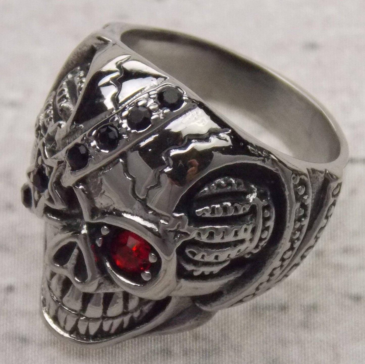 Skull Ring Stainless Steel Punk Biker Red Eye Gothic Halloween Teeth Xmas Gift